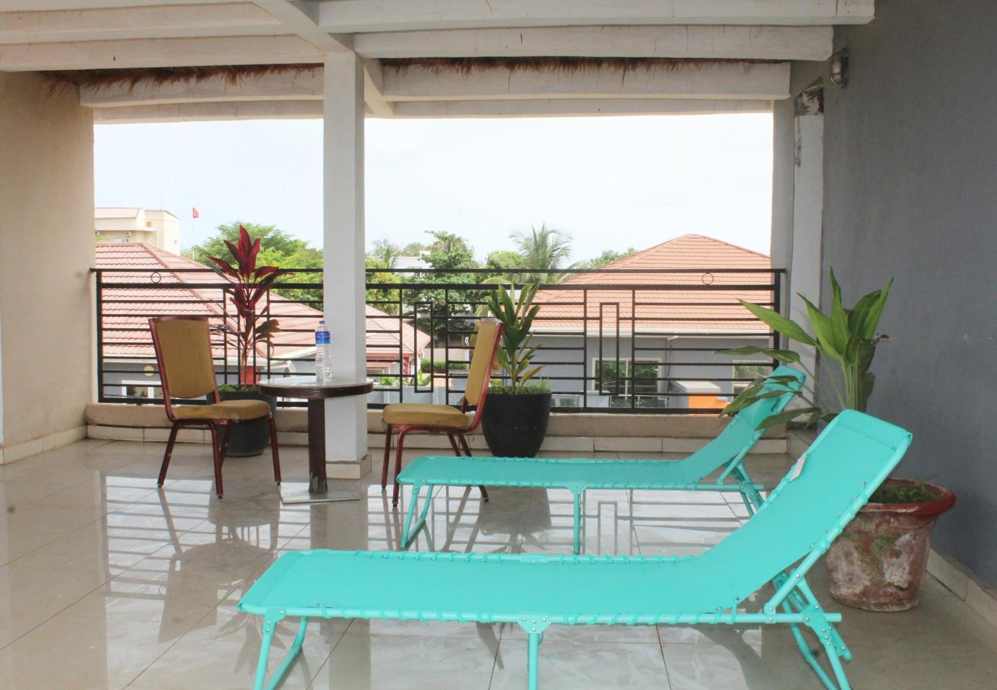 Mb Properties - Brufut Garden Apartments Luaran gambar